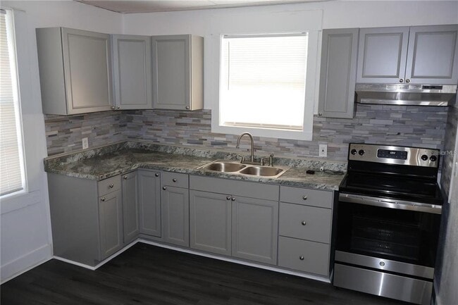 Foto del edificio - 1919 W Union St