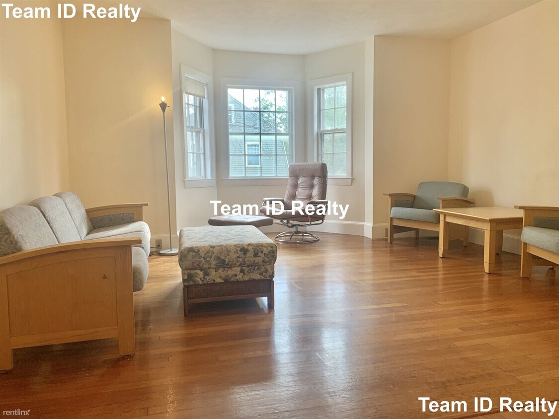 3 br, 1.5 bath - 225 Grove St - 3 br, 1.5 bath  - 225 Grove St