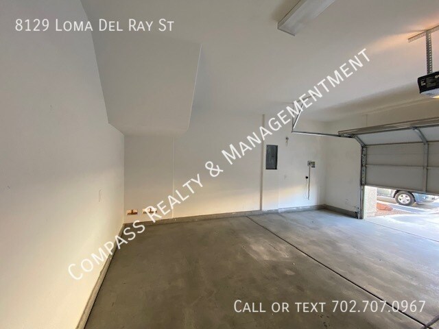 Building Photo - 8129 Loma Del Ray St