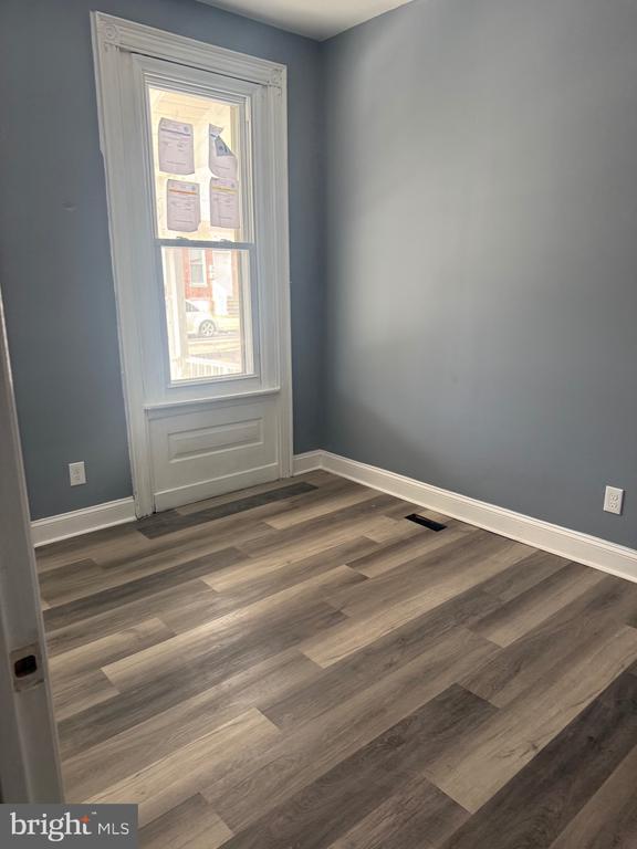 Building Photo - 702 Astor St