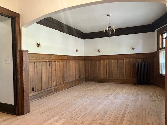Building Photo - 906-908 N 34th Street