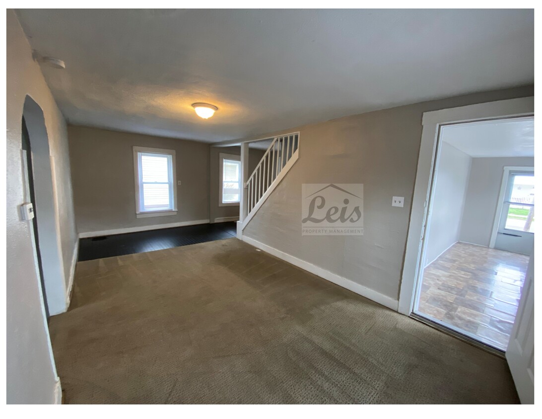 Foto principal - 618 Sweitzer St