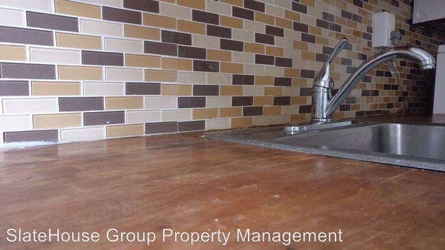 Foto del edificio - 523 W Orange St