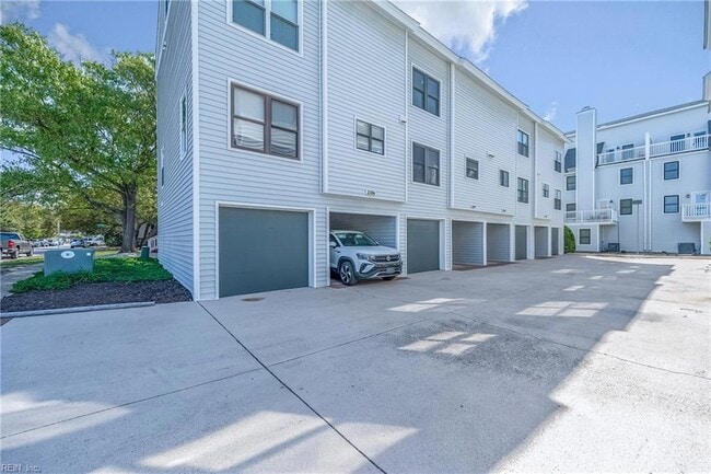 Foto del edificio - 2304 Bergen Ct