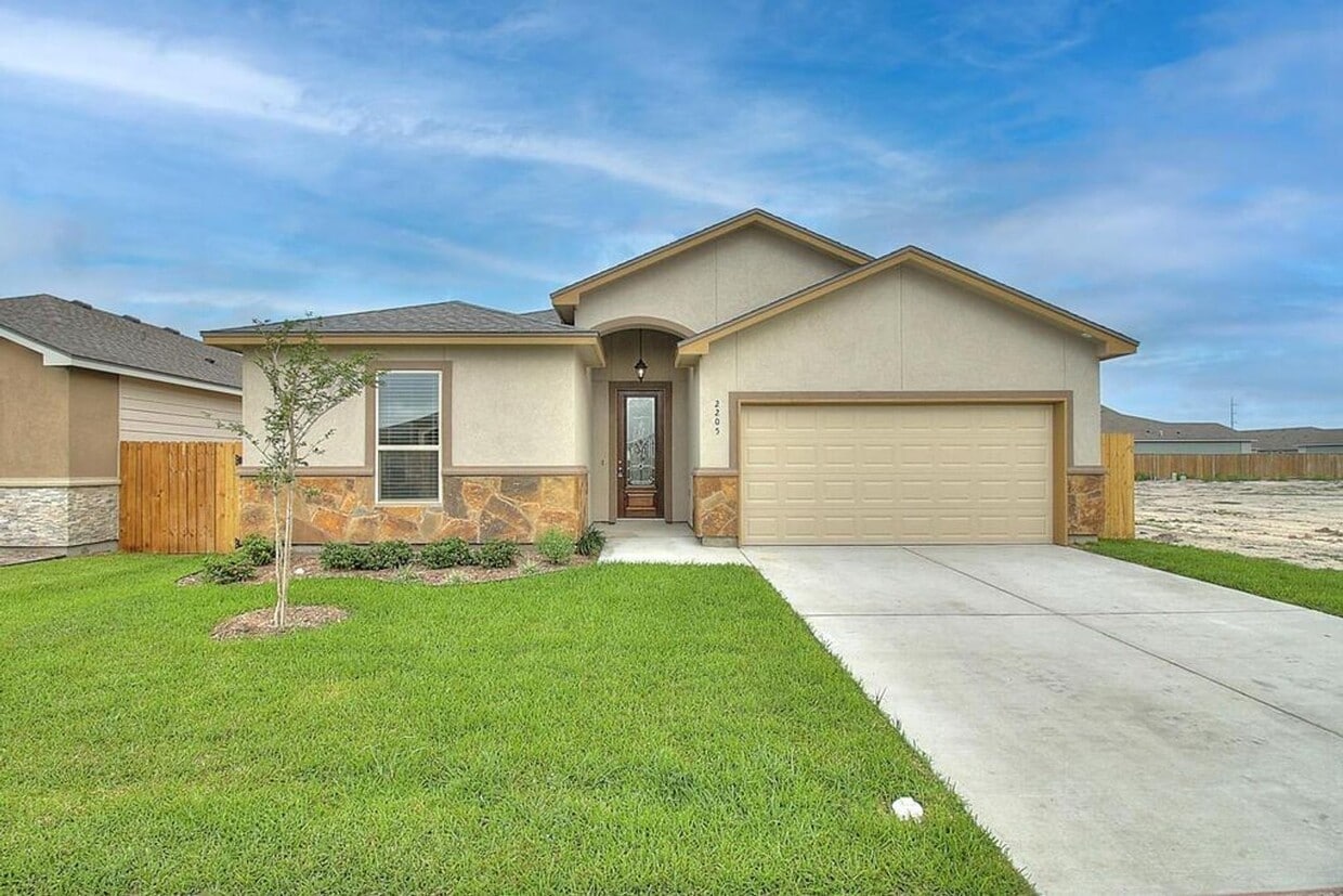 Foto principal - 2205 Crystal Bay Dr.