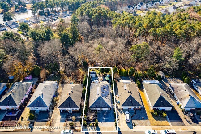Foto del edificio - 1815 Mt Everest Ln