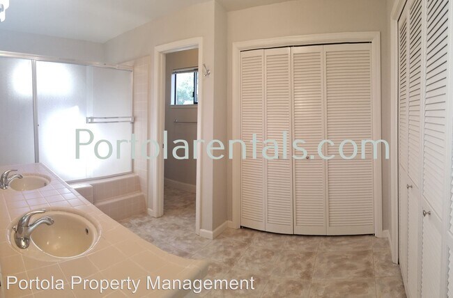 Foto del edificio - 3 br, 3 bath House - 130 Viki Ct.