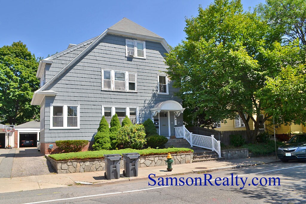 Primary Photo - 38 S Angell St