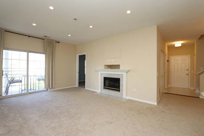 Foto del edificio - 3333 Stratford Ct