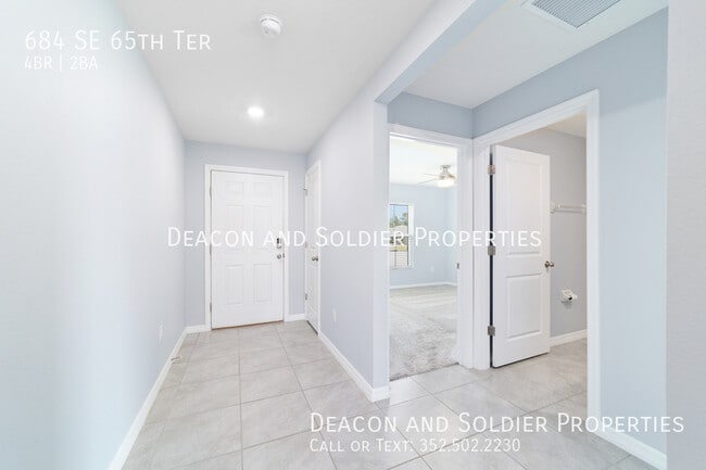 Building Photo - 684 SE 65th Terrace