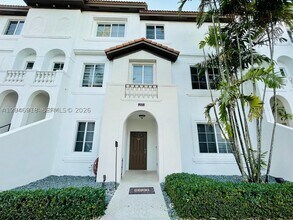 Building Photo - 5030 SW 126th Ave