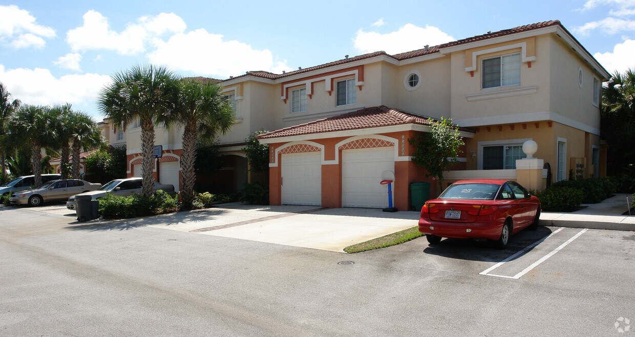 Foto del edificio - 11036 W Sample Rd