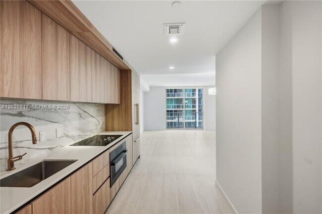 Photo - 77 SE 5th St cu-2307 Apartment