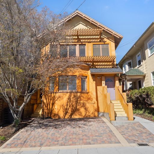 Primary Photo - 4119 Howe St