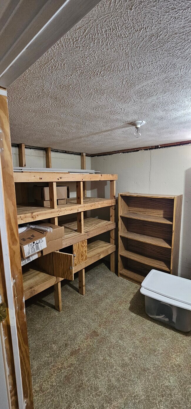 Foto del edificio - 7501 Walnut Ave