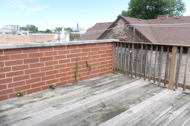 Foto del edificio - 3541 S Hamilton Ave