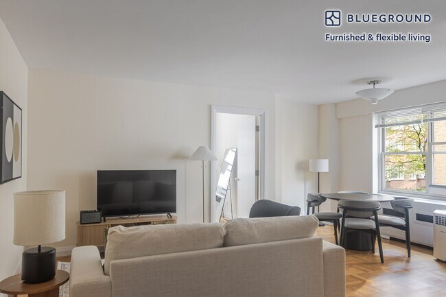 Foto del edificio - 30 Park Ave