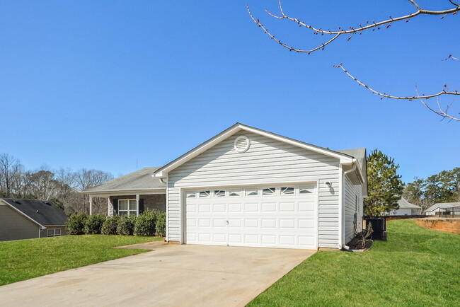 Building Photo - 20 Carver Dr