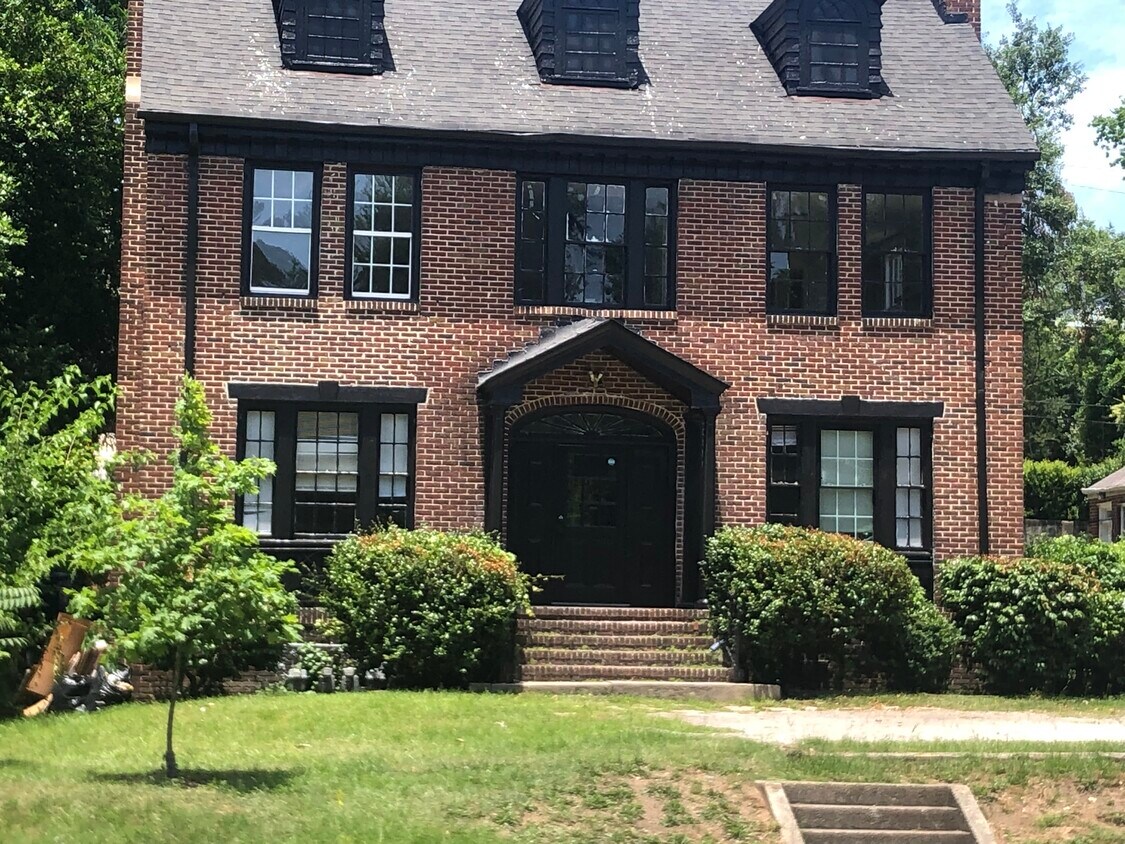 1851 Devine St, Columbia, SC 29201 Townhome Rentals in Columbia SC