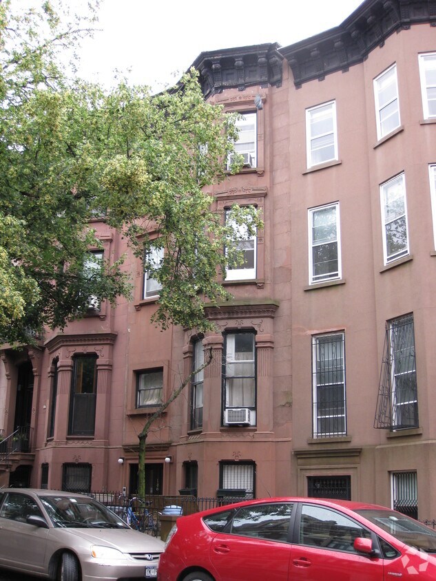 Building Photo - 186 Lincoln Pl