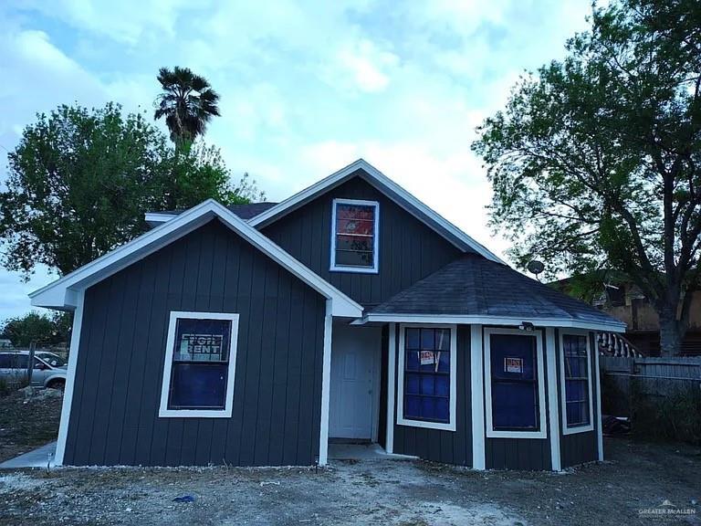 Primary Photo - 810 Catarina St