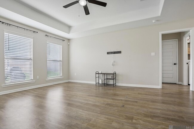 Foto del edificio - 659 Douglas Andrew Ave