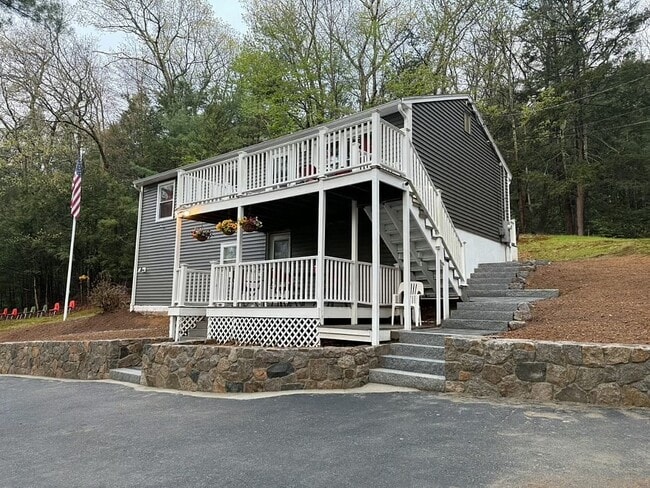Building Photo - 89 Westwood Dr