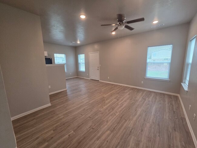 Building Photo - Avalon At OKC I & II