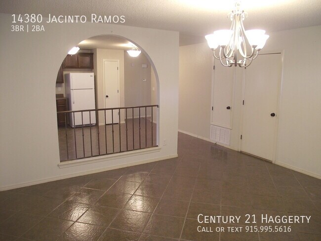 Foto del edificio - 14380 Jacinto Ramos Ave