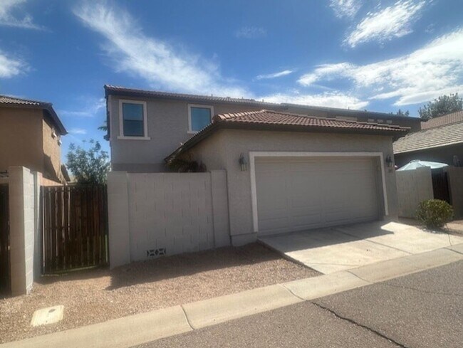 Foto del edificio - Beautiful 3 bed/2.5 bath home near San Tan...