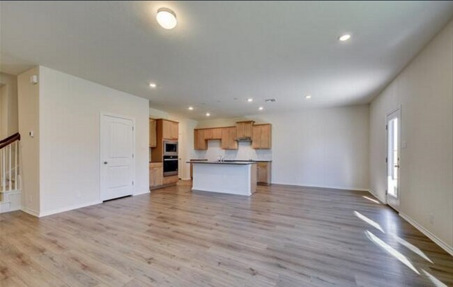 Foto del edificio - BEAUTIFUL NEW CONSTRUCTION IN HIDDENBROOKE