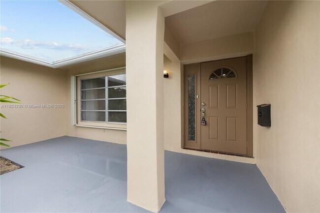 Building Photo - 7312 NW 58th Ct