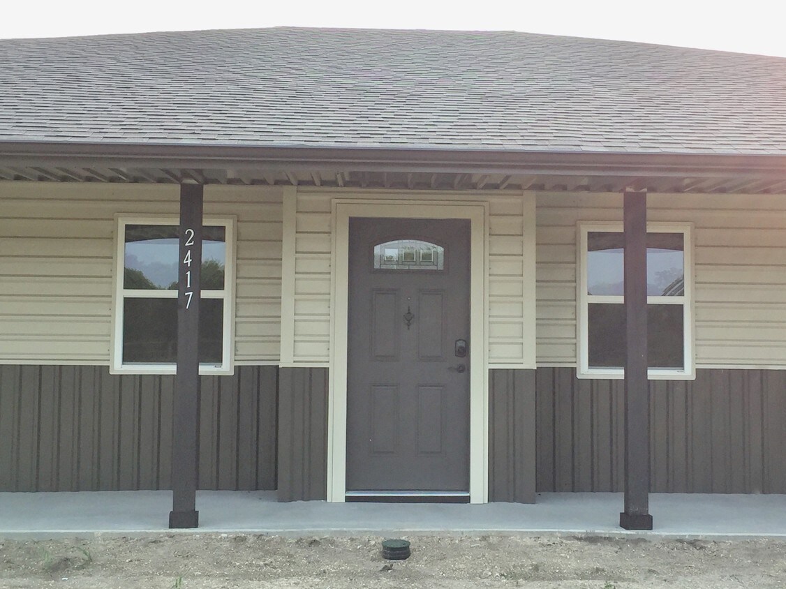 2417 E FM 813, Palmer, TX 75152 Apartments in Palmer, TX