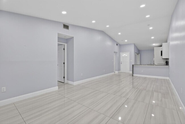 Foto del edificio - 4404 Treasure Cove Dr