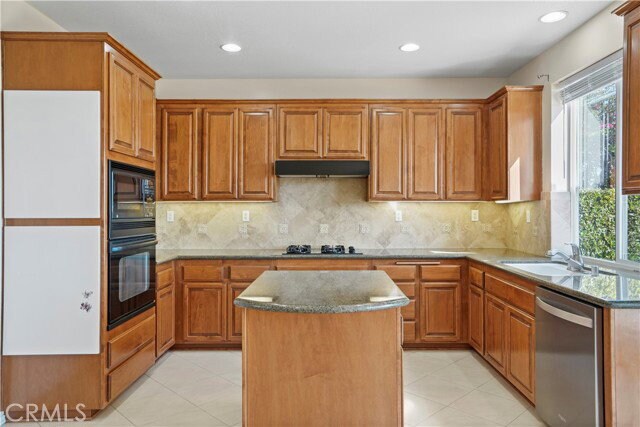 Building Photo - 20600 Vercelli Way