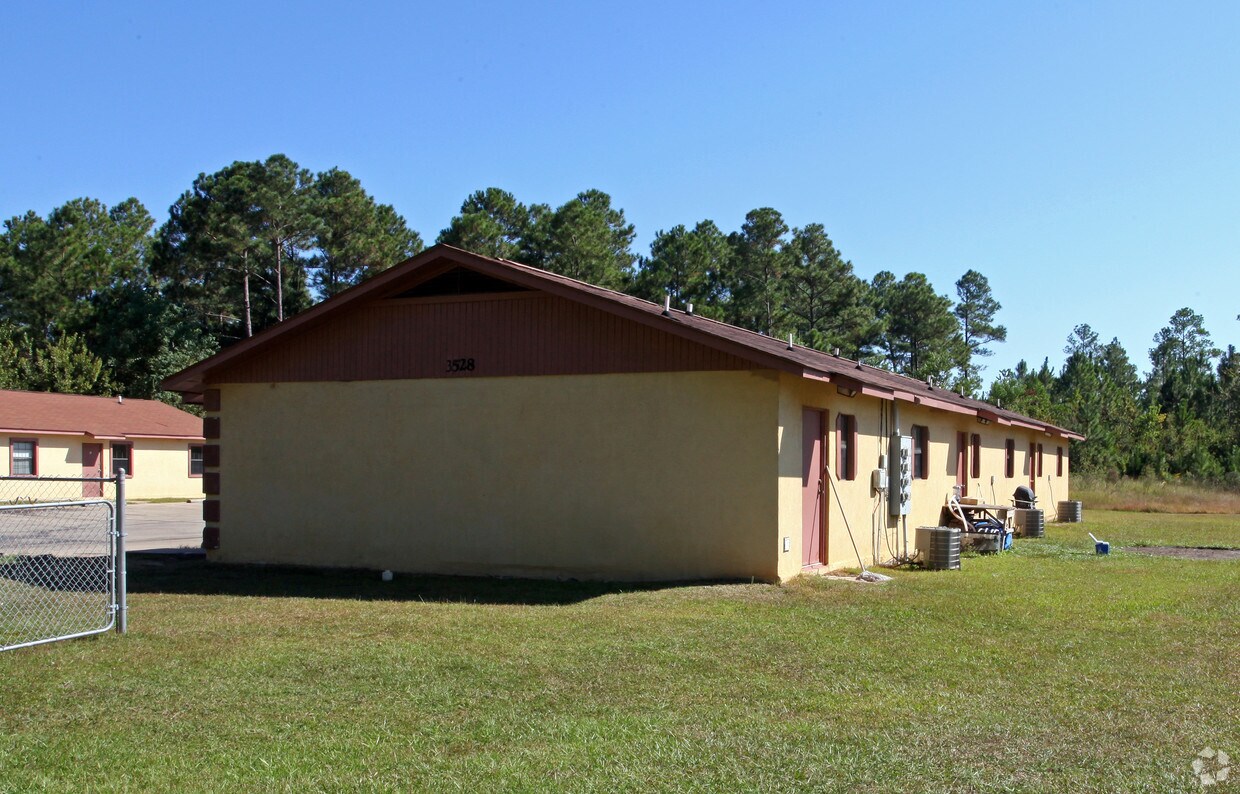 Foto del edificio - 3528-3530 Machpelah St