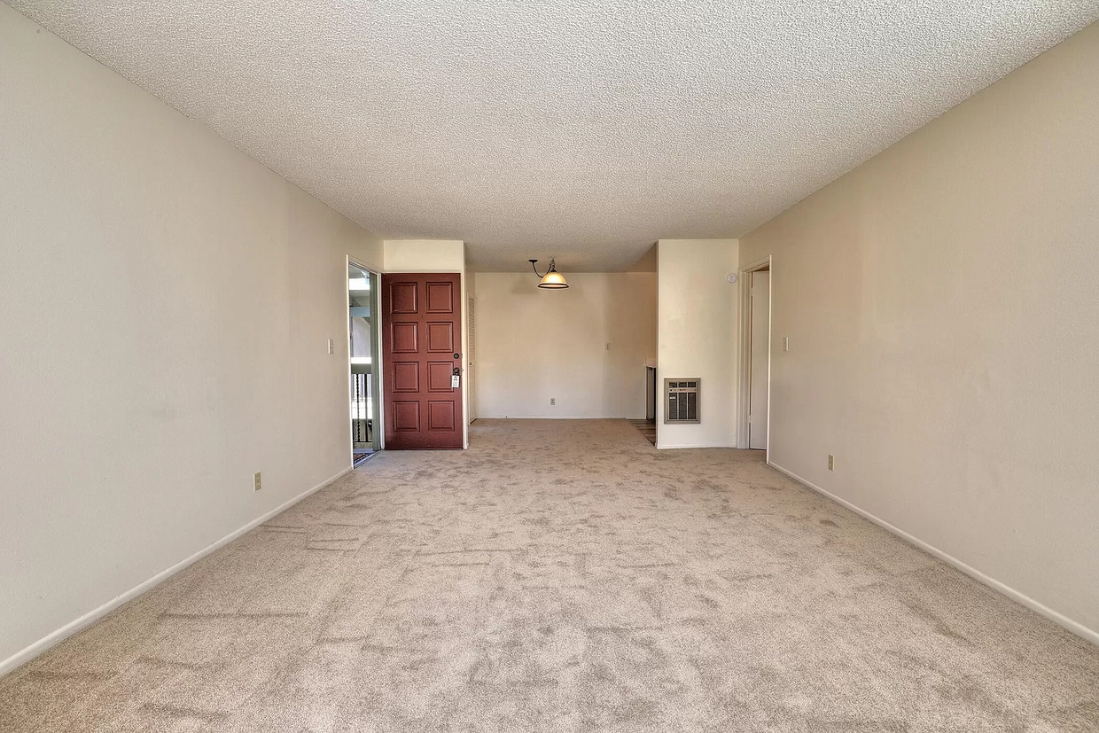 Primary Photo - This one bedroom/one bathroom!