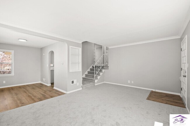 Photo - VINTON DUPLEX Apartment