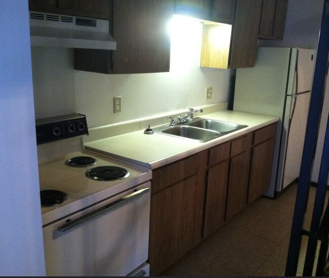 Building Photo - 1503 Pin Oak Ct