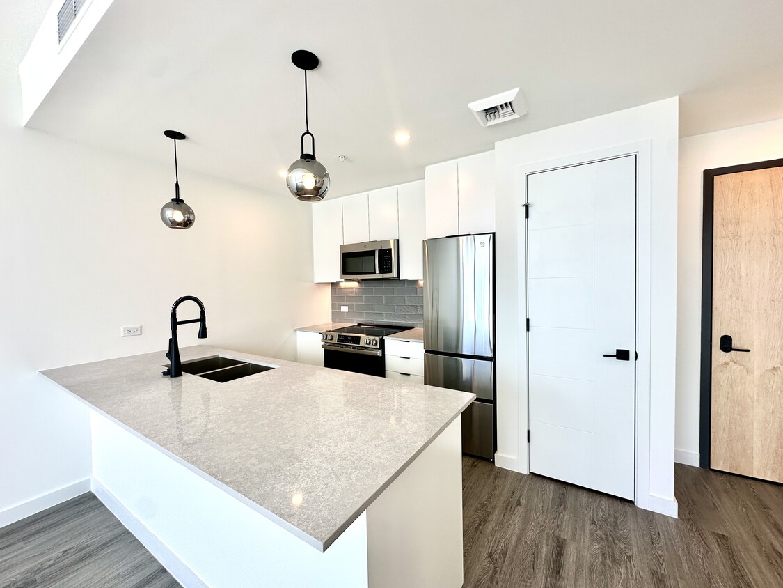 Foto principal - 130 NE 23rd St