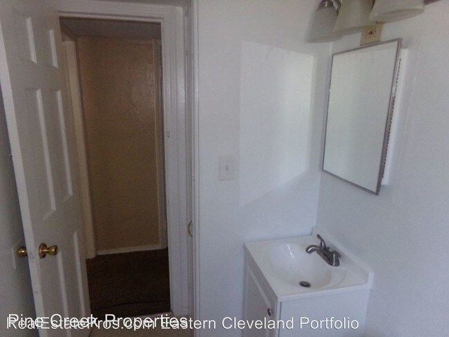 Foto del edificio - 285 E 200th St