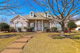 Building Photo - 717 Summerfield Dr
