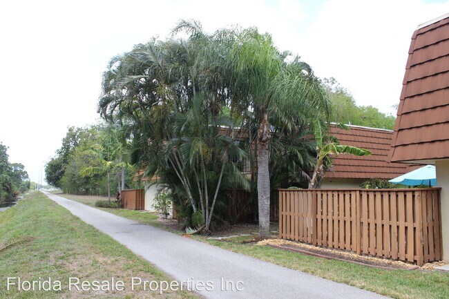 Foto del edificio - 2 br, 2 bath House - 5216 Cedarbend Dr #3