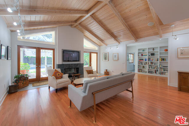 Building Photo - 4111 Allott Ave