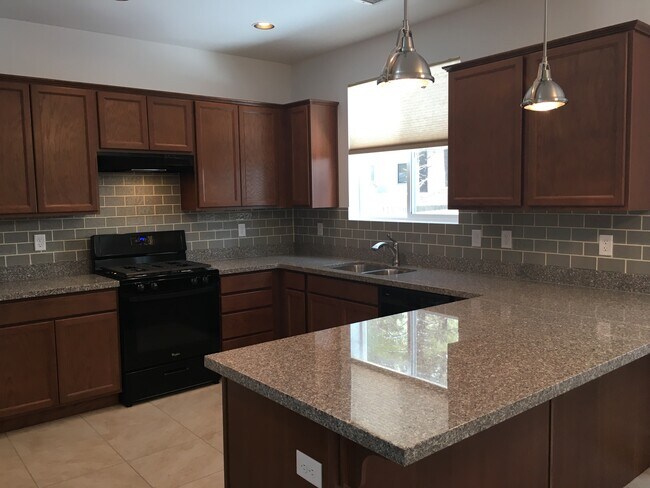 Cocina - 2317 W Mission Timber Cir