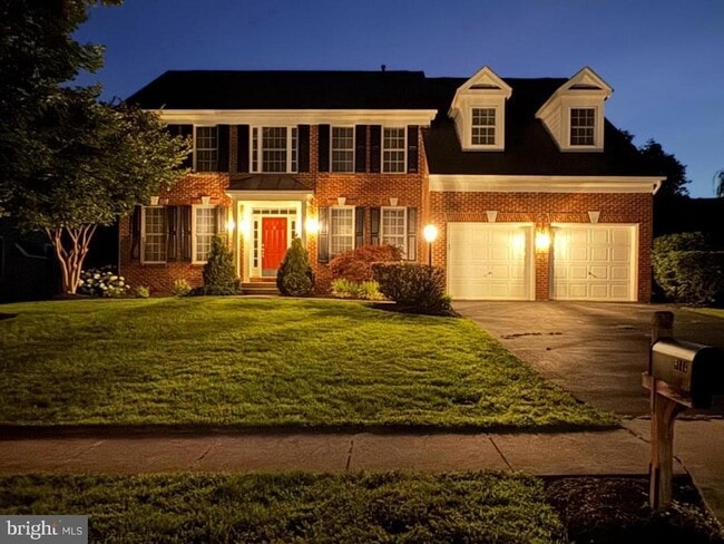 Building Photo - 9144 Big Springs Loop