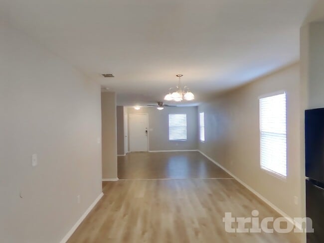 Building Photo - 10911 Bosal Trail