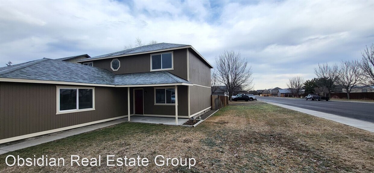 Primary Photo - 4 br, 2.5 bath House - 3115 SW Metolius Av...