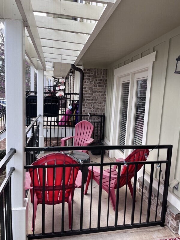 Foto del edificio - 490 Barnett Shoals Rd