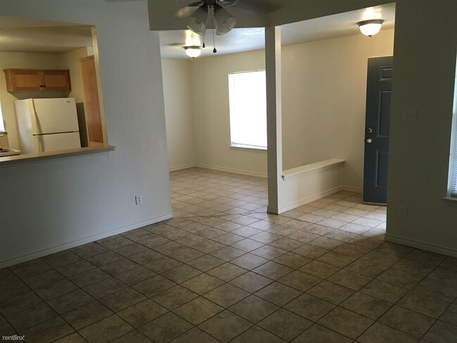 Foto del edificio - 3 br, 3 bath Duplex - 3716 Oldenburg Ln # ...